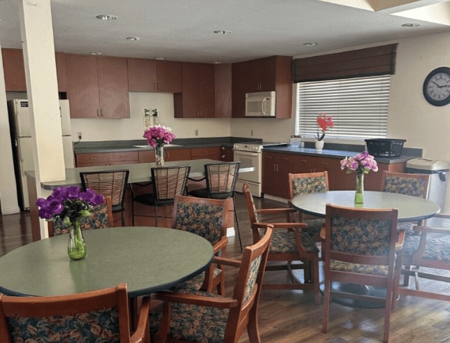 Rosewood Park Senior Apts
