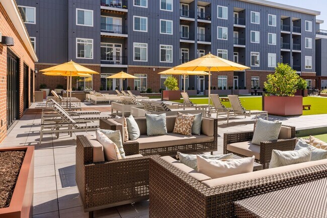 Icon Riverwalk 55+ Active Adult Apartment Homes