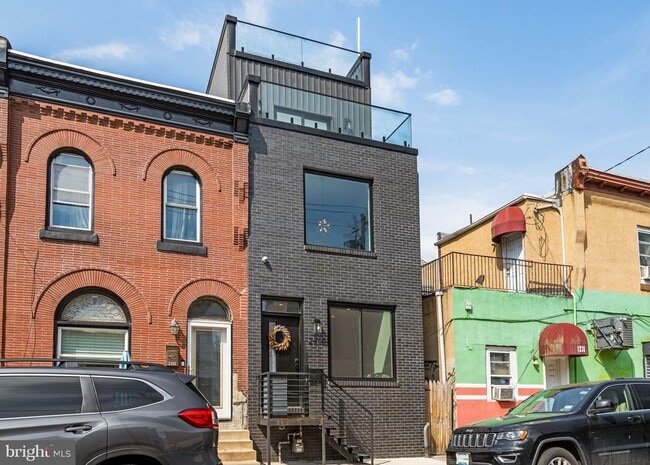 Building Photo - 2409 Oakford St