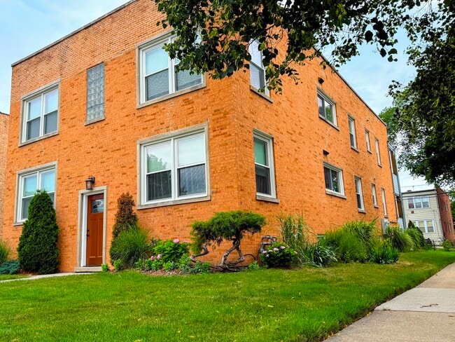 Building Photo - 9003 Bronx Ave Unit 1N Rental