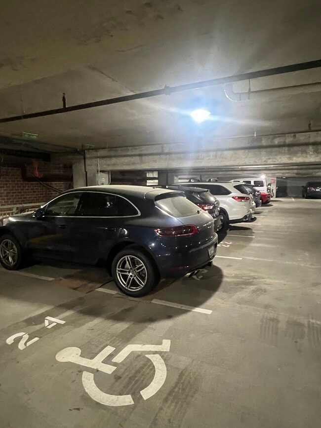 Parking space - 721 Gov Morrison St