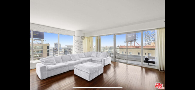 Photo - 6250 Hollywood Blvd Condo Unit 12H