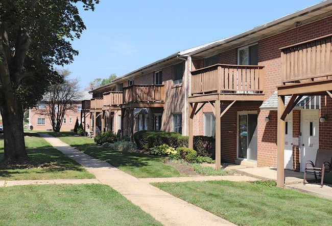 Photo - Springside Manor