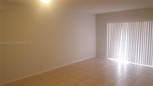 Photo - 8290 Lake Dr Unit 405