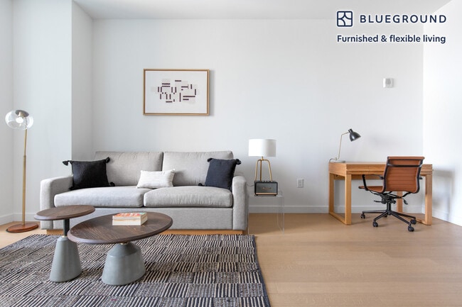 Photo - 180 Water St Unidad FL17-ID536