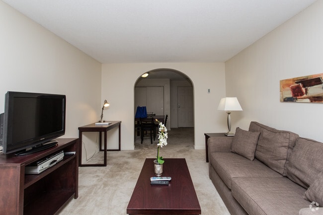 PRINCETON PLACE APARTMENTS