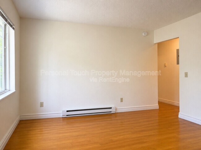 Photo - 411 4th Ave S Unit 3