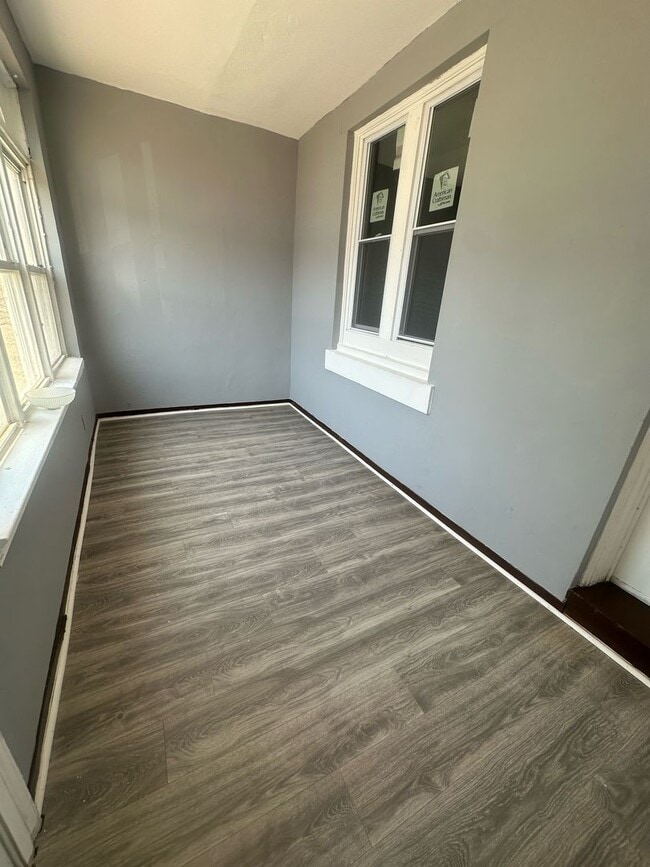 3 bedrooms / 1 full bathrooms renovated i... - 3 bedrooms / 1 full bathrooms  renovated i... Casa