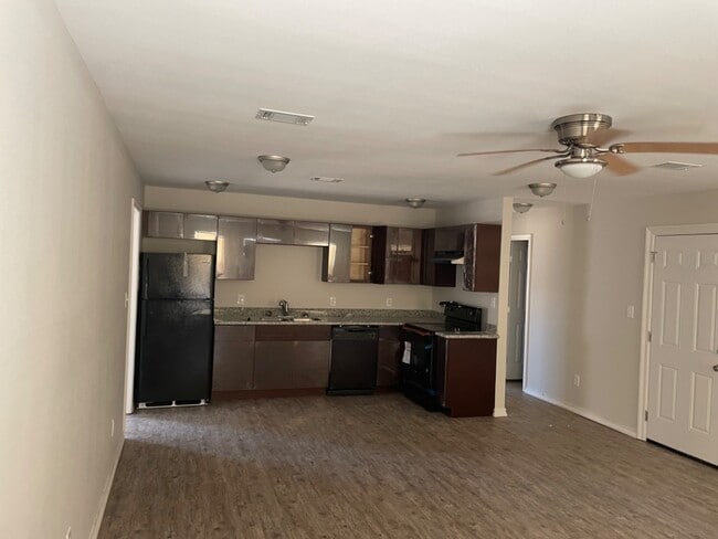 Photo - 737 N Nicholson Ave