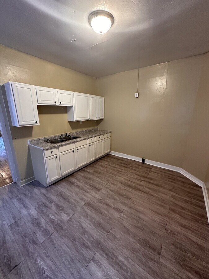 Photo - 4 Bedroom Southside Home