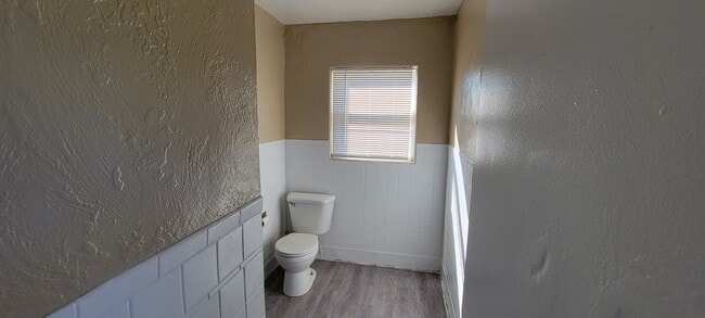 Bathroom - 808 W Cypress Ave