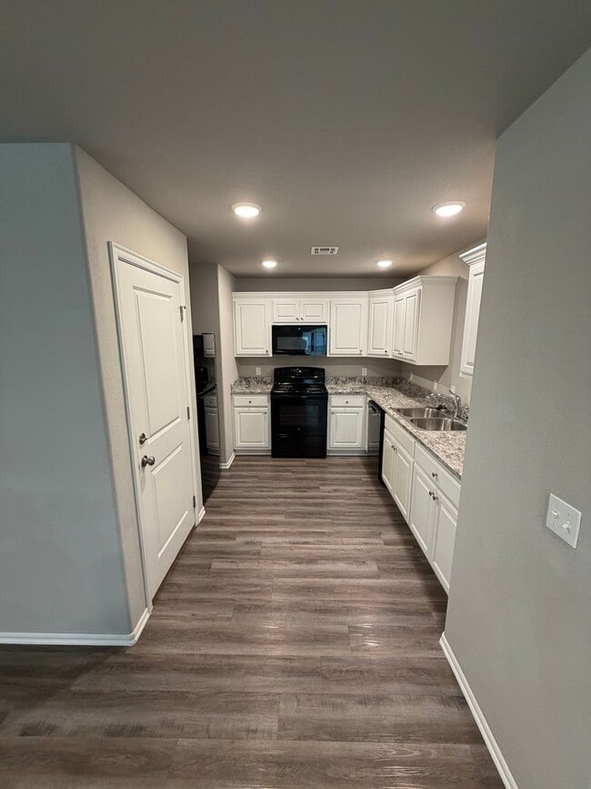 Photo - 2 Bed | 1 Bath Luxury Duplex