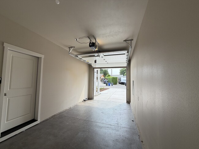 Photo - 4035 Filbert Ave NE