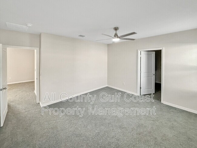 Photo - 3379 Hilltop Cir