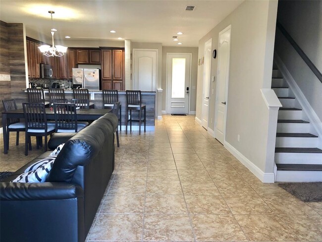 8056 Prestbury Dr