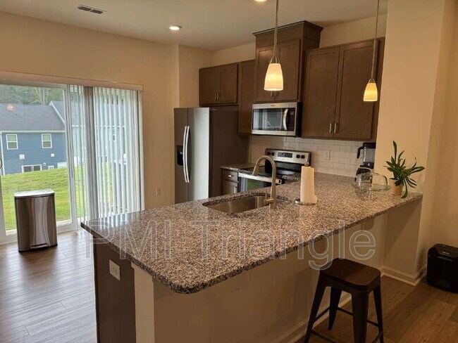 Photo - 332 Hacksaw Trl