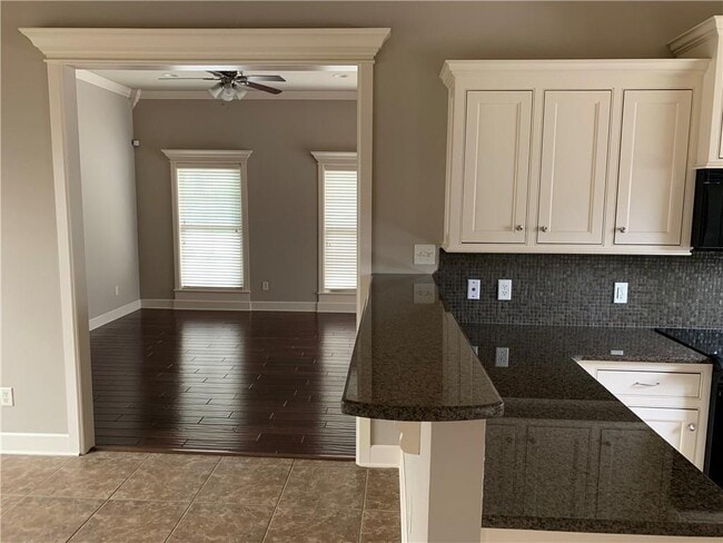 Photo - 3709 W Cherokee Rd