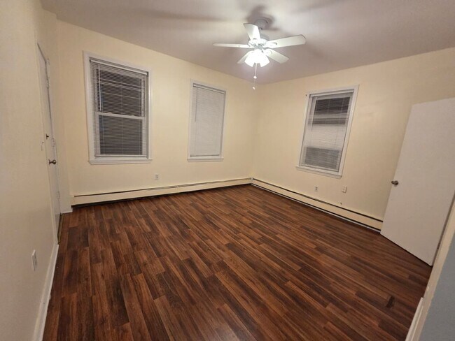 Photo - Lydia St (87)-S Unit 2