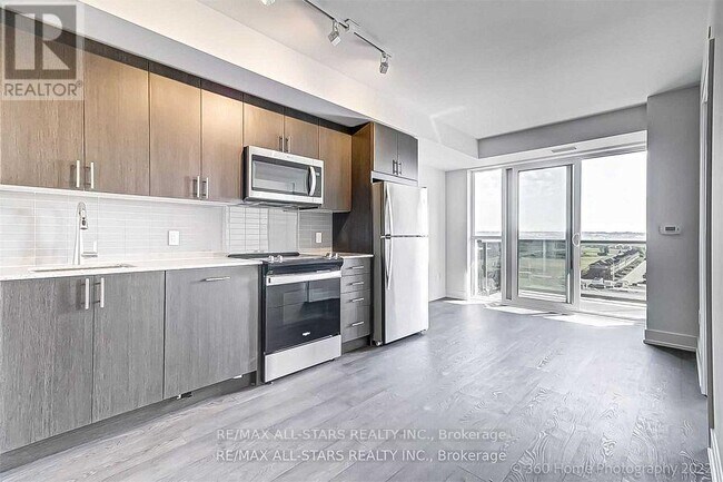 Photo - 2550 Simcoe St N Unit 214