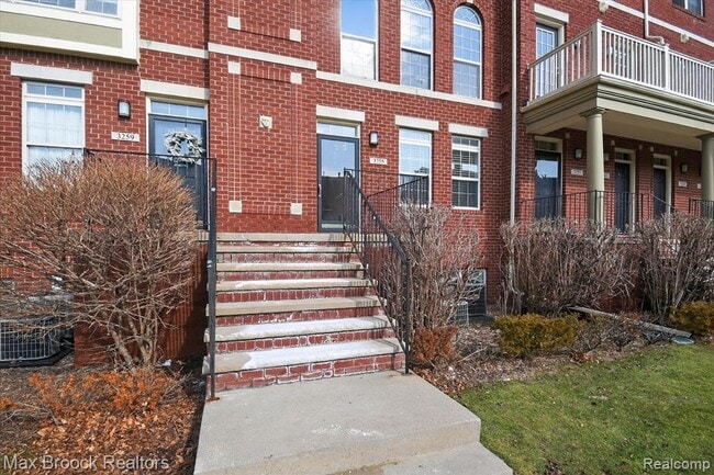 Photo - 3255 Camden Dr