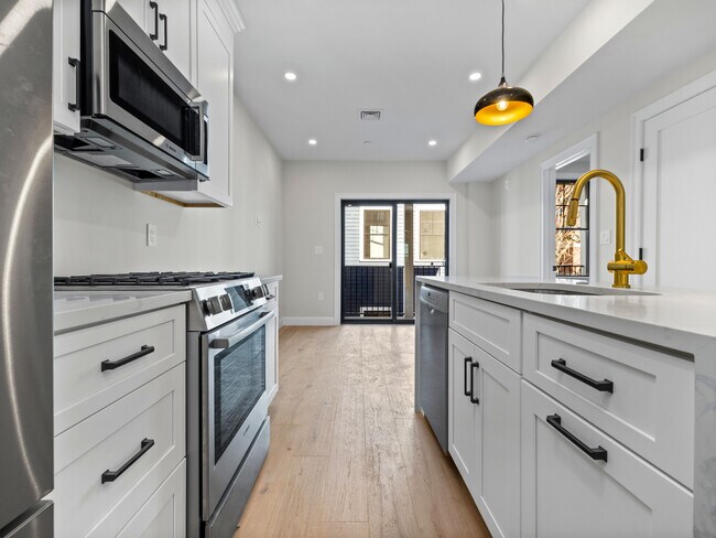 Photo - 48 Woodward St Unit 2
