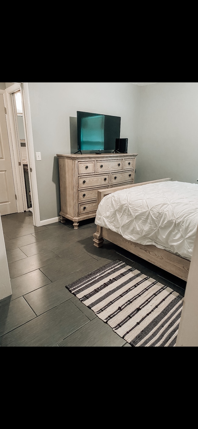 Photo - 2807 Bainbridge Rd