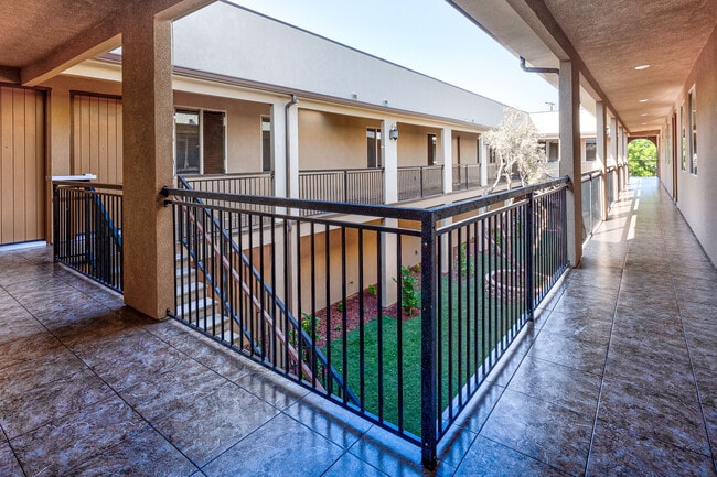 Photo - Linden Tree Apartments