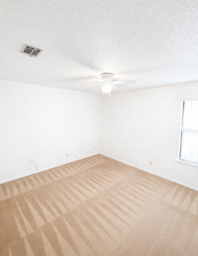 Photo - AVAILABLE MID MAY; APPLY TODAY AT OUR WEBSITE!!