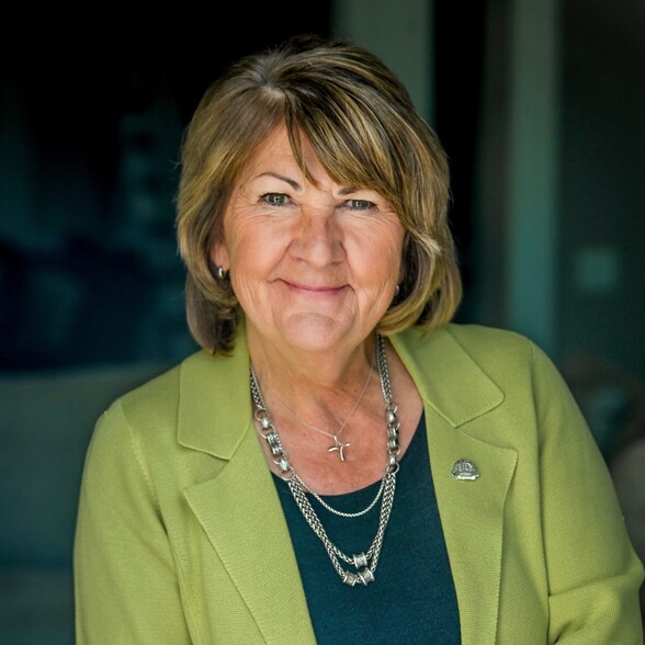 Gina Dubell-Smith