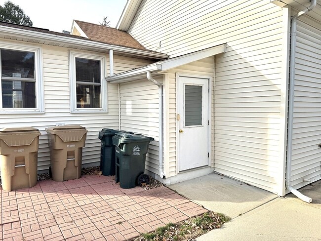 Photo - 705 W Olin Ave Unit #2