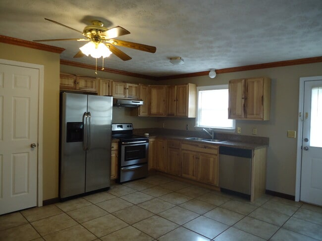 Photo - 206 Nottoway Dr