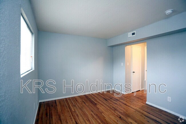 Photo - 4347 Newsome Dr