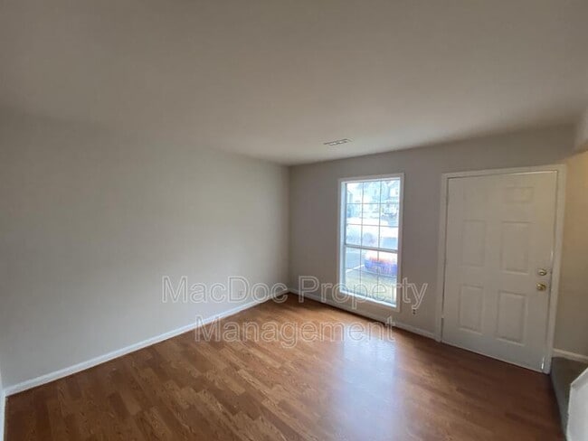 Photo - 109 Powhatan Ct