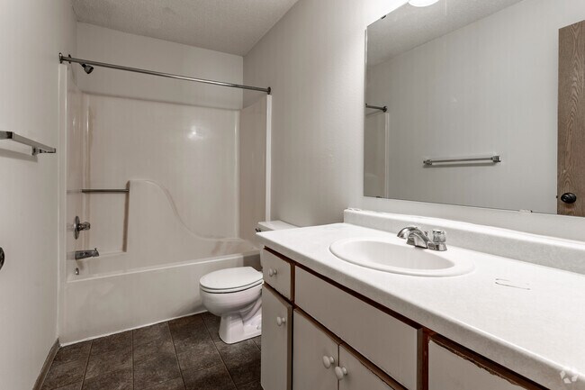 2BR, 1BA