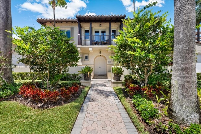 Building Photo - 13636 Deering Bay Dr