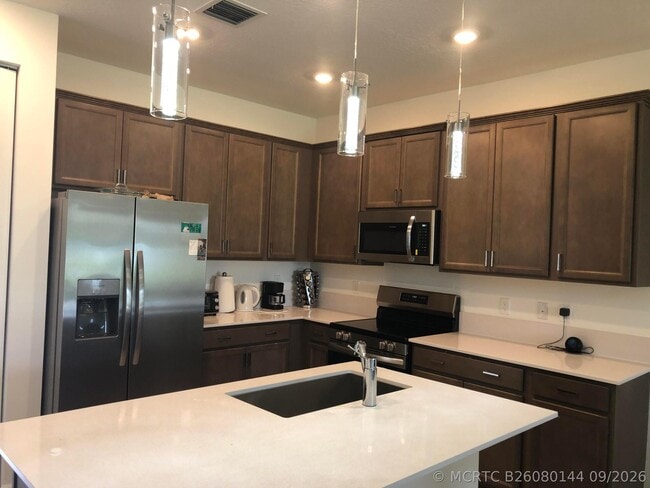 5665 Divine Dr