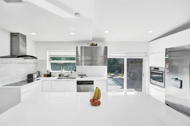 Photo - 2190 NE 122nd St