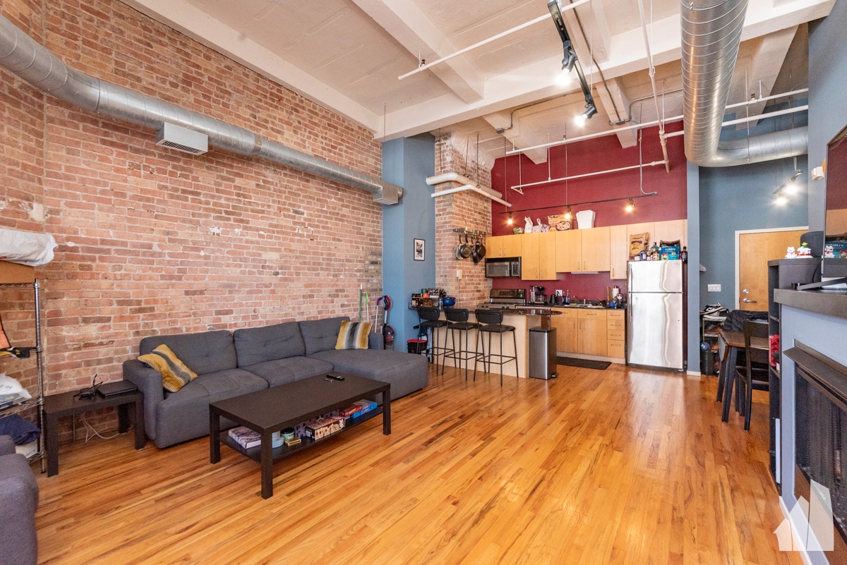 Photo - 420 S Clinton St (Chicago, IL)