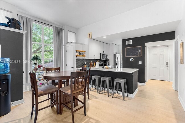 Photo - 312 West Dr Unit 312