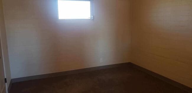 Photo - 838 Avenue B