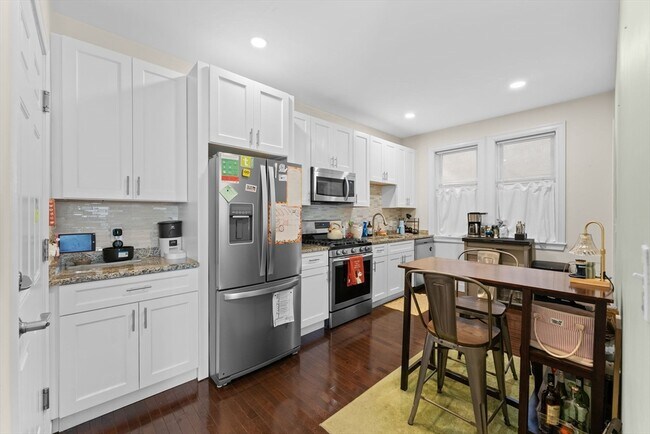 Photo - 6 W Cottage St Unit 1