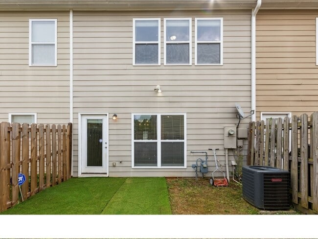 Photo - 1652 Coleville Oak Ln