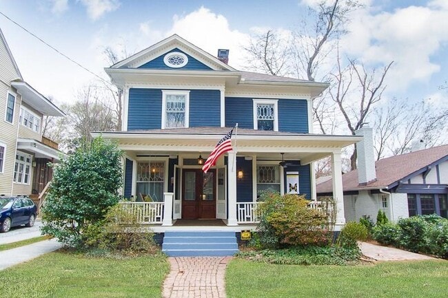 Photo - 214 Hurt St NE