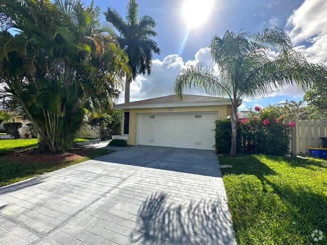 Building Photo - 1095 NW 19th Terrace Rental