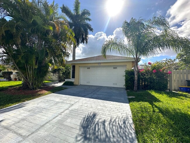 Photo - 1095 NW 19th Terrace Casa