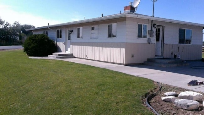 Building Photo - 576 ID-39 Rental