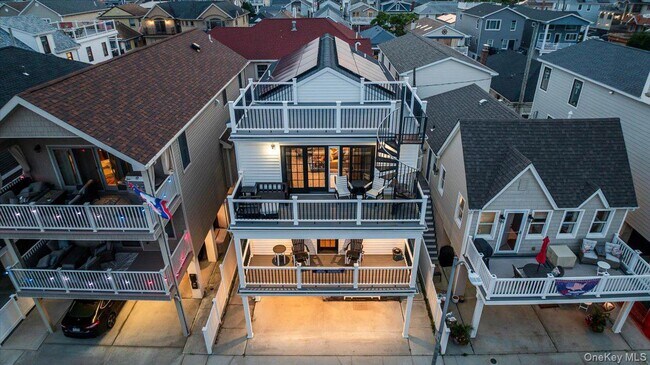 97 Wisconsin St