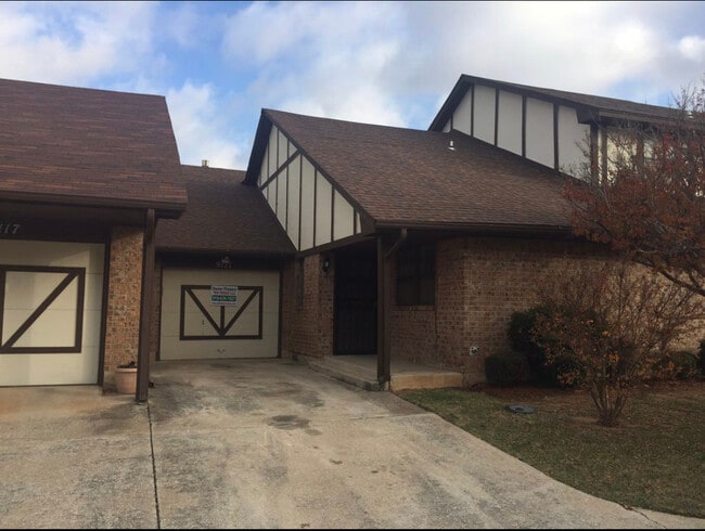 Photo - 9121 Knottingham Townhome
