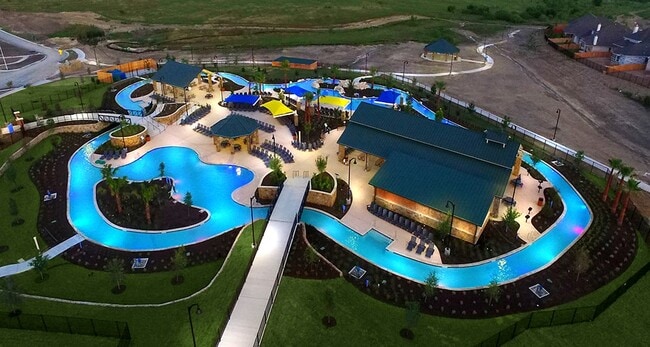 Photo - 275 Ginger St