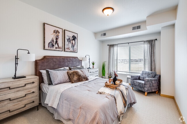 Parkview Grand - 2BR, 2BA 1885SF - Bedroom 1